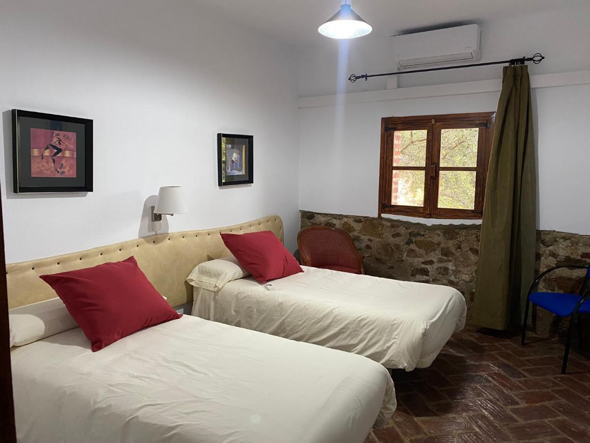 Casas Rurales Monasterio De Rocamador Almendral Eksteriør billede