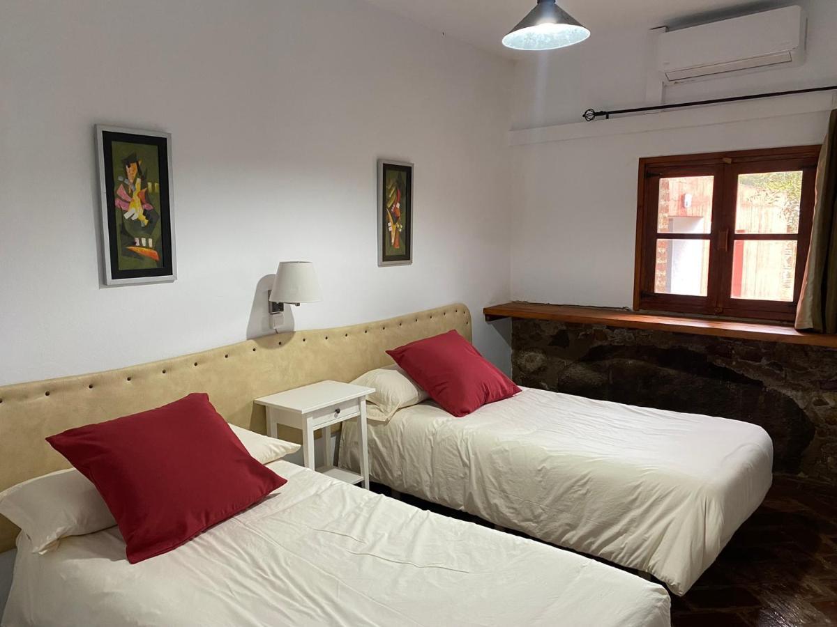Casas Rurales Monasterio De Rocamador Almendral Eksteriør billede